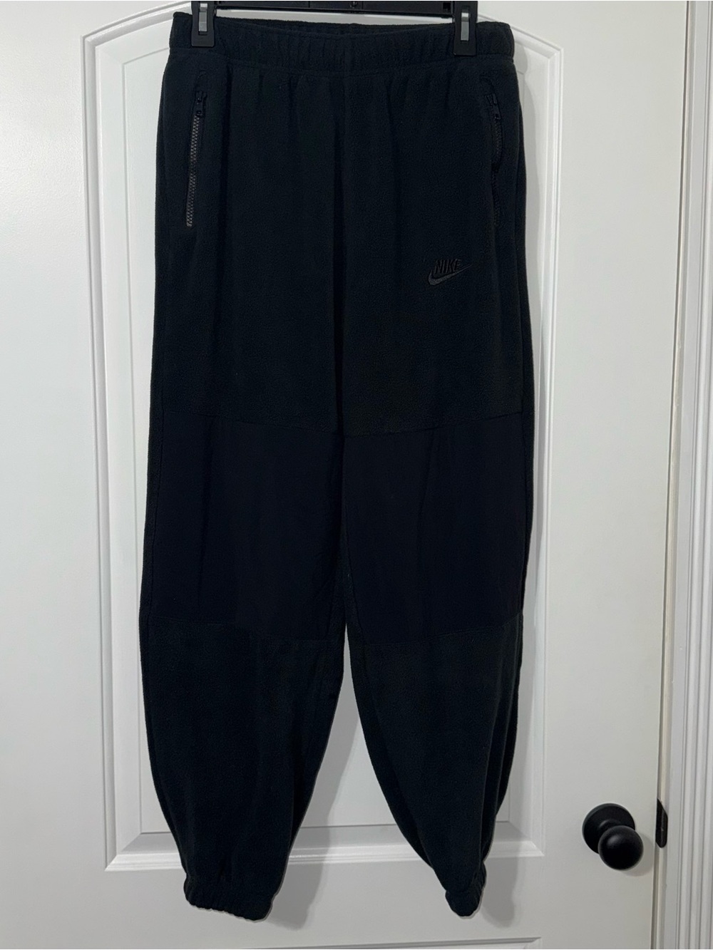 Nike Black Polar Fleece Jogger Sweatpants Men’s Size Small FB8384